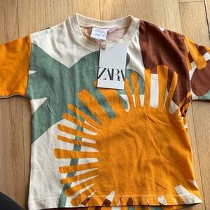 ZARA Multicolor Sunburst Graphic Short Sleeve Tee